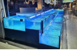 生鮮(xian)超市玻璃魚(yu)池定做